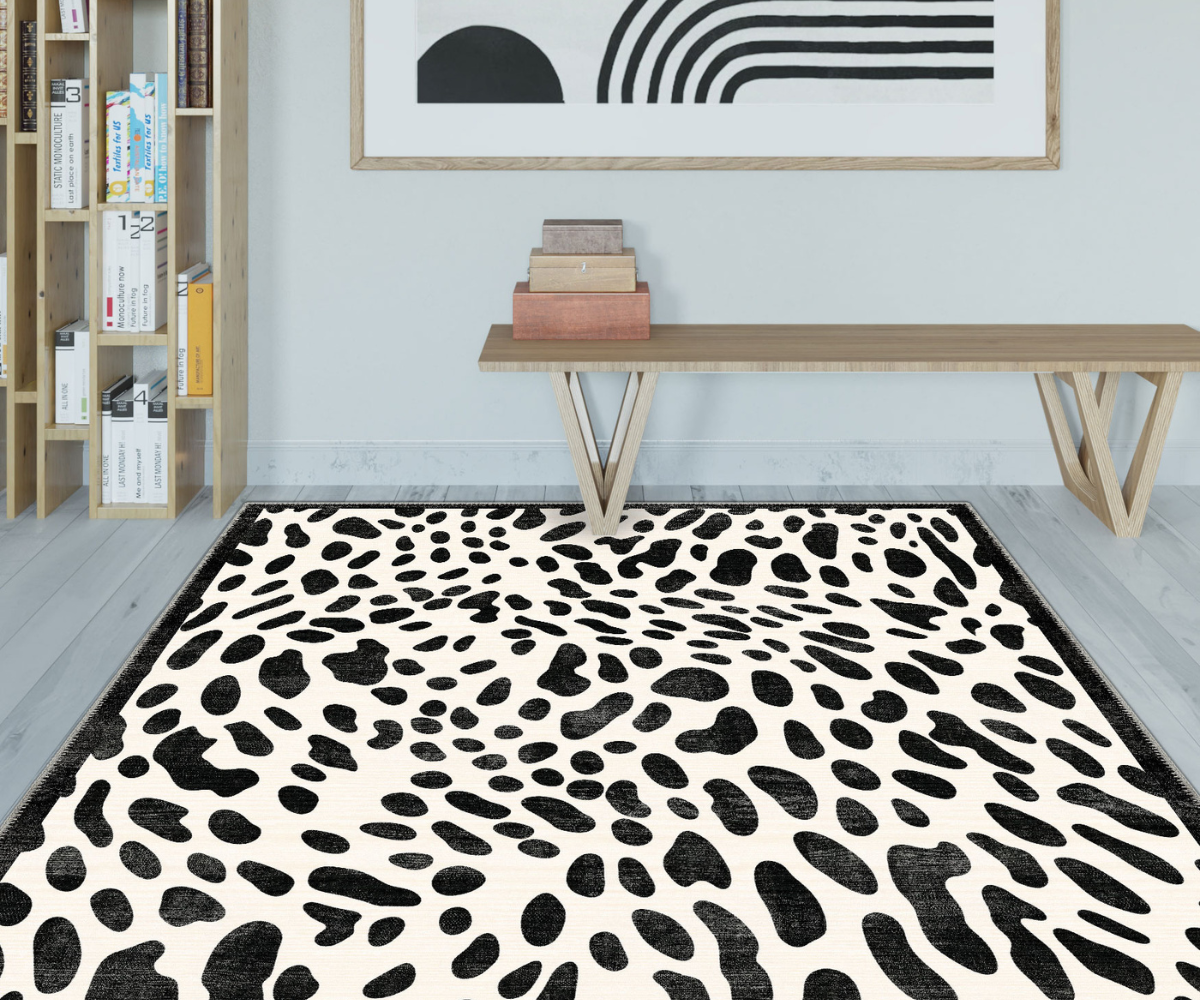 Pet-friendly washable rugs are easy to clean and practical to use.